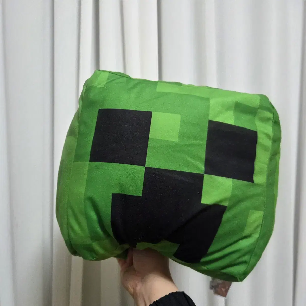 thumbnail-0